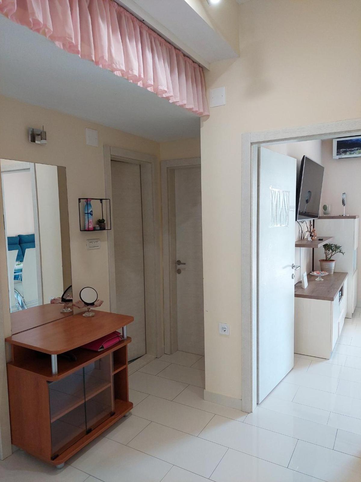 Apartman Gabriel Podgora Exteriör bild