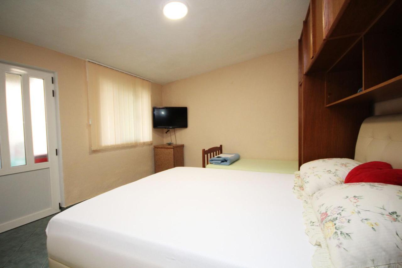 Apartman Gabriel Podgora Exteriör bild