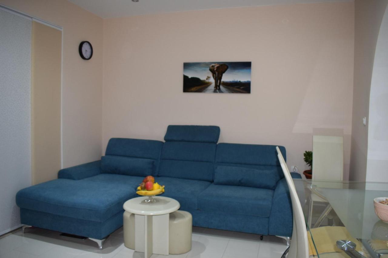 Apartman Gabriel Podgora Exteriör bild